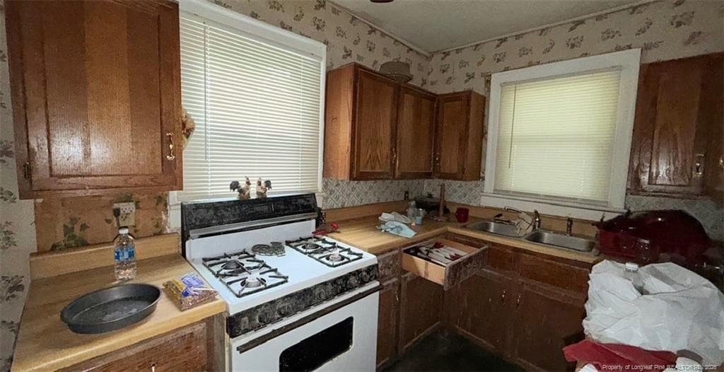 Photo 13 - 229 S Windsor Drive, Fayetteville, NC 28301