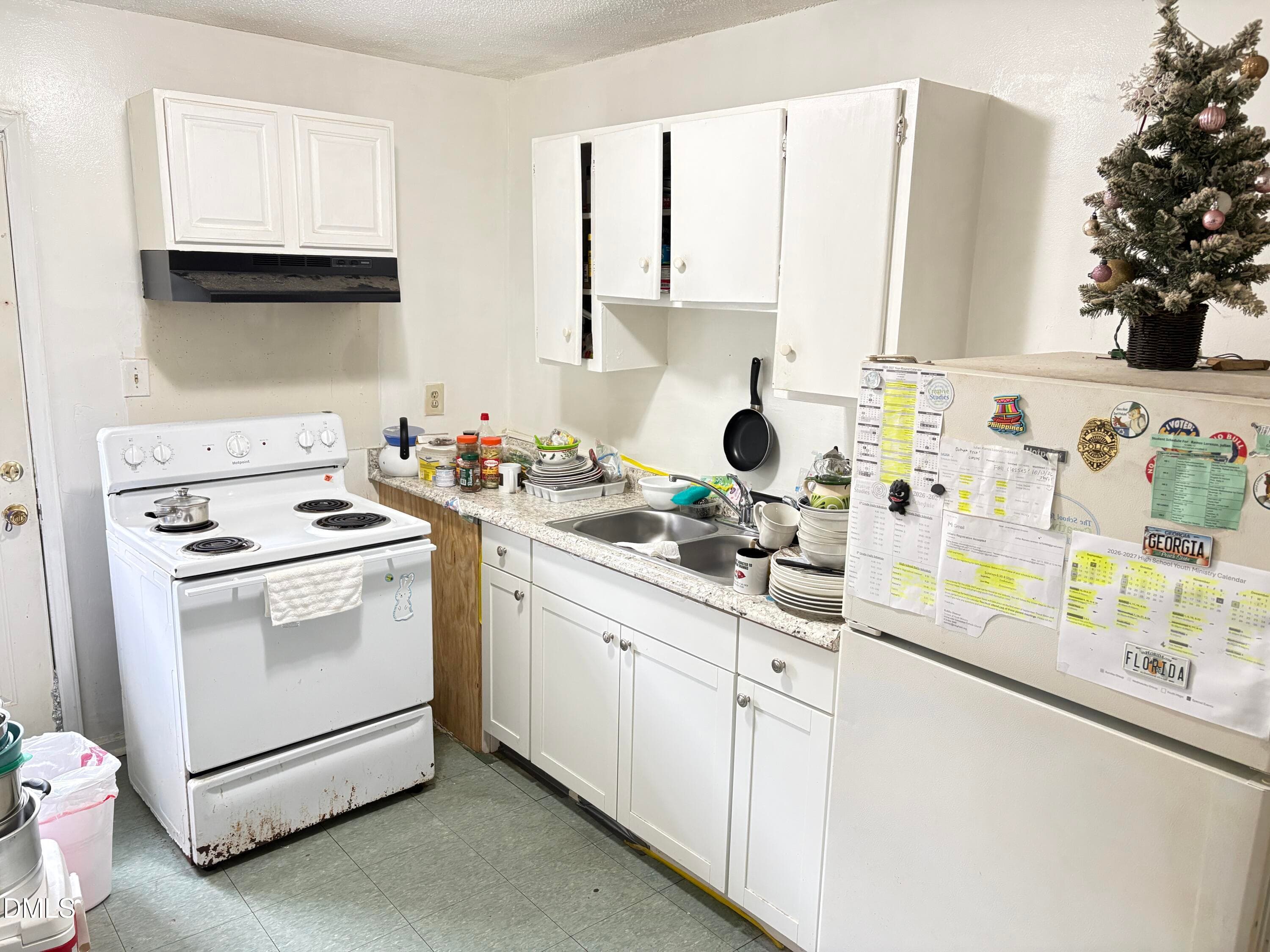 524- Kitchen - 524 Green Street, Durham, NC 27701