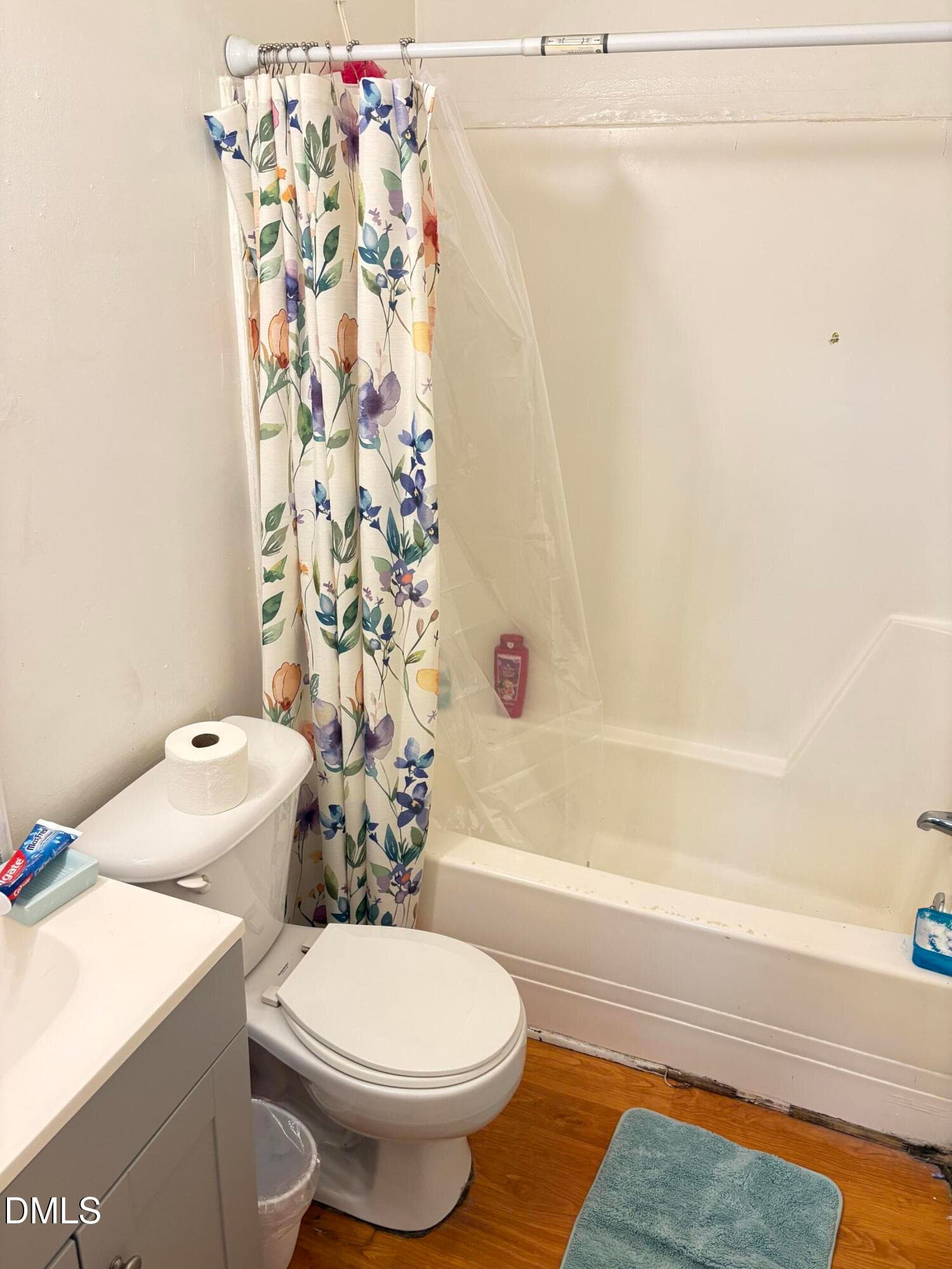 524- Bathroom - 524 Green Street, Durham, NC 27701