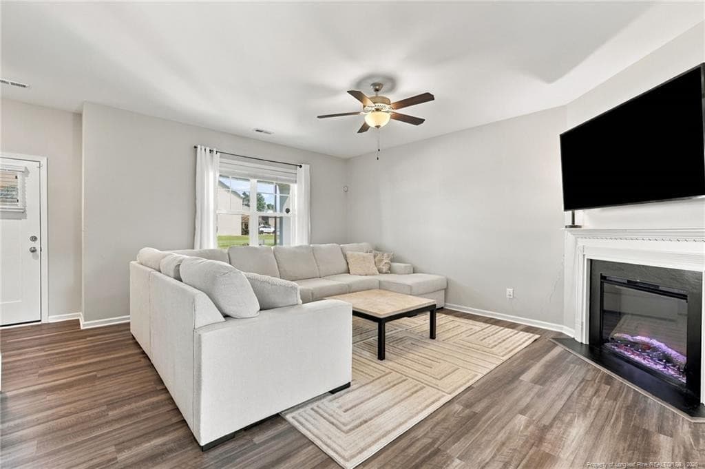 Photo 8 - 299 tipperary Street, Raeford, NC 28376