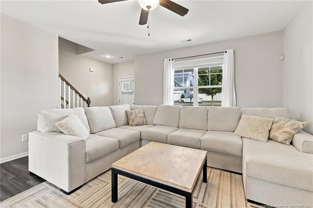 Photo 9 - 299 tipperary Street, Raeford, NC 28376