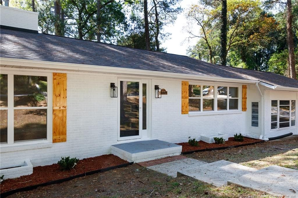 Photo 2 - 1404 Valencia Drive, Fayetteville, NC 28303