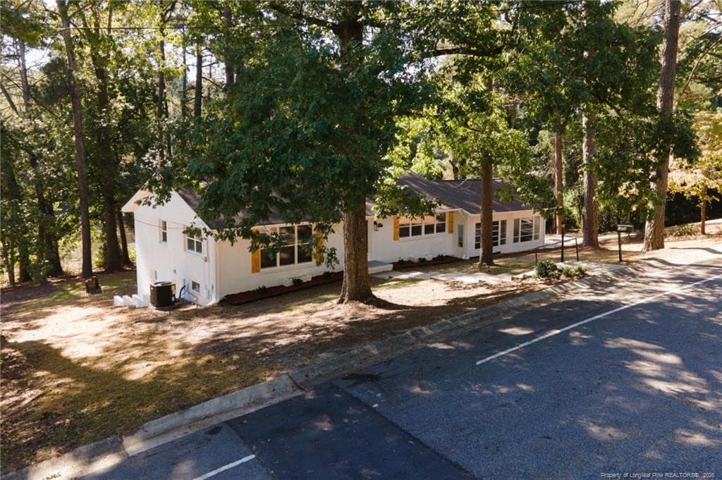 Photo 5 - 1404 Valencia Drive, Fayetteville, NC 28303