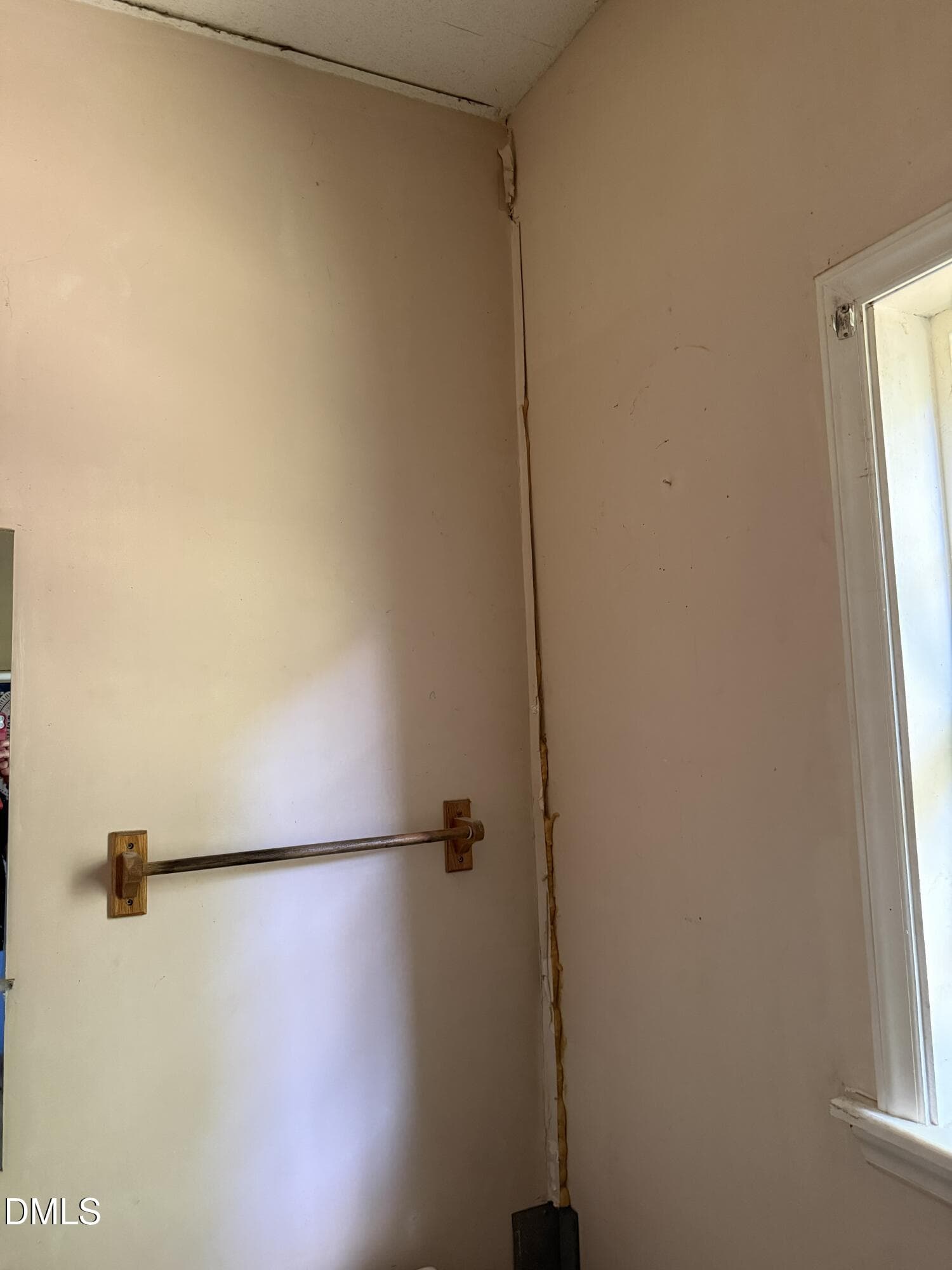 Bathroom Wall 2 - 703 Everett Street, Burlington, NC 27215
