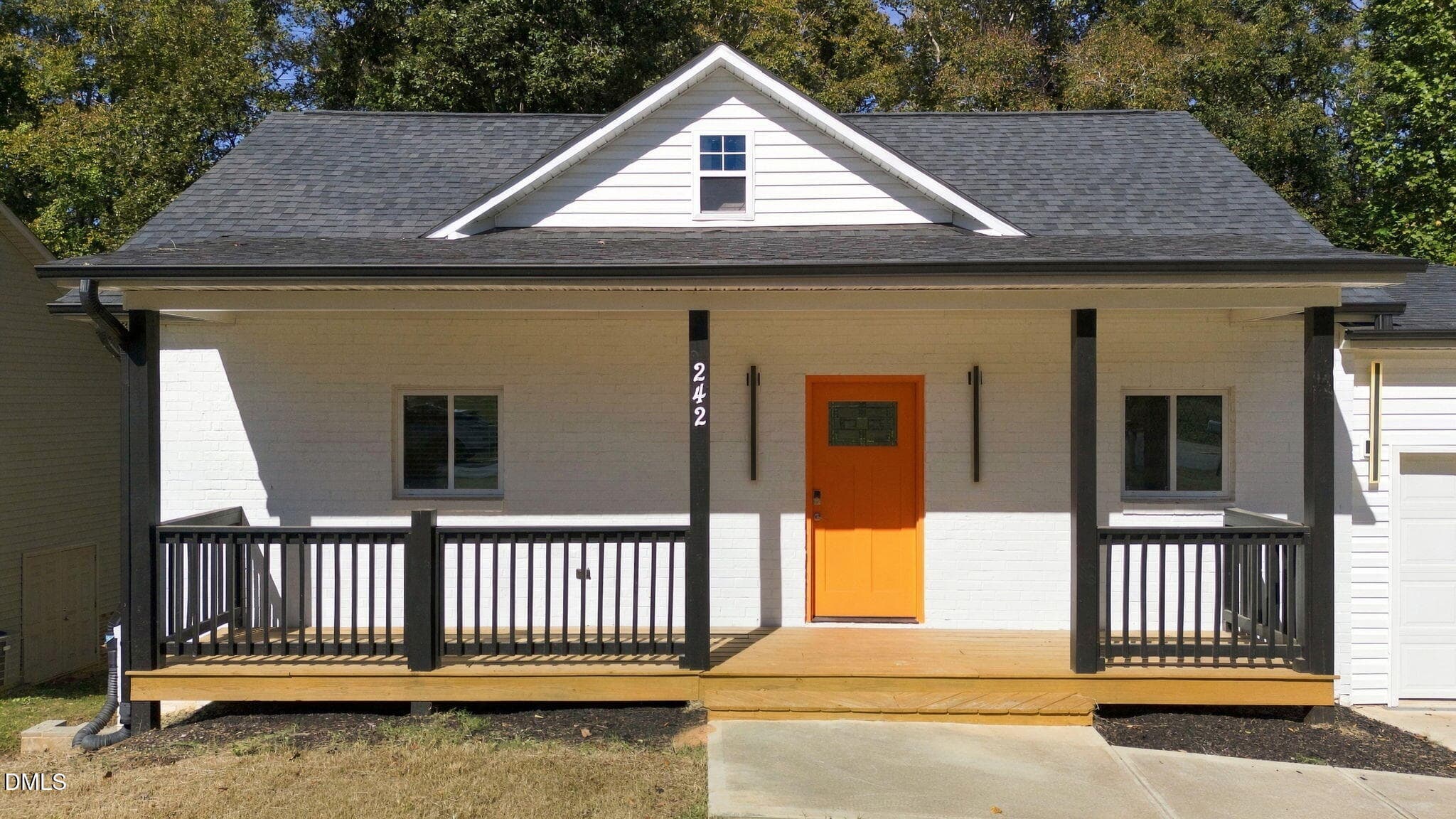 242 Oakdale Avenue, Clayton, NC 27520