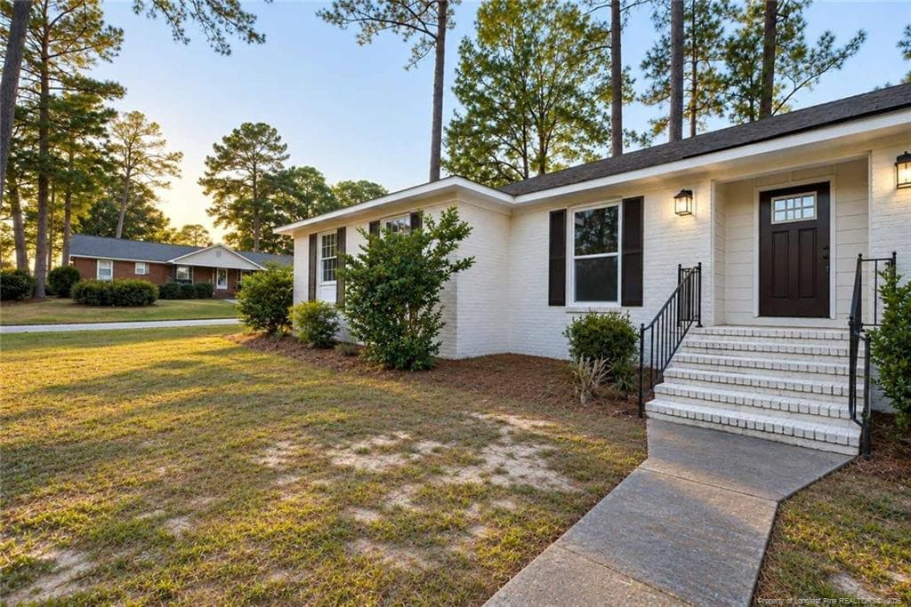 Photo 4 - 5714 Weatherford Road, Fayetteville, NC 28303