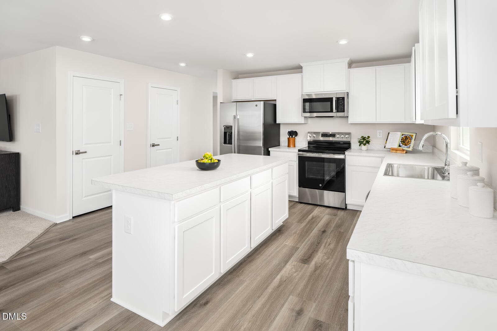 6 kitchen - 329 Lavatera Drive, Wendell, NC 27591