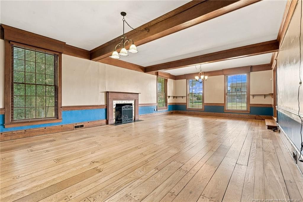 Room for pool table AND big screen TV - 1013 Riverside Boulevard, Lumberton, NC 28358