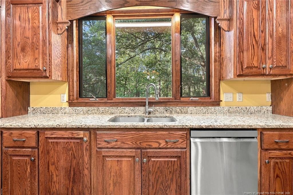 Photo 15 - 1013 Riverside Boulevard, Lumberton, NC 28358