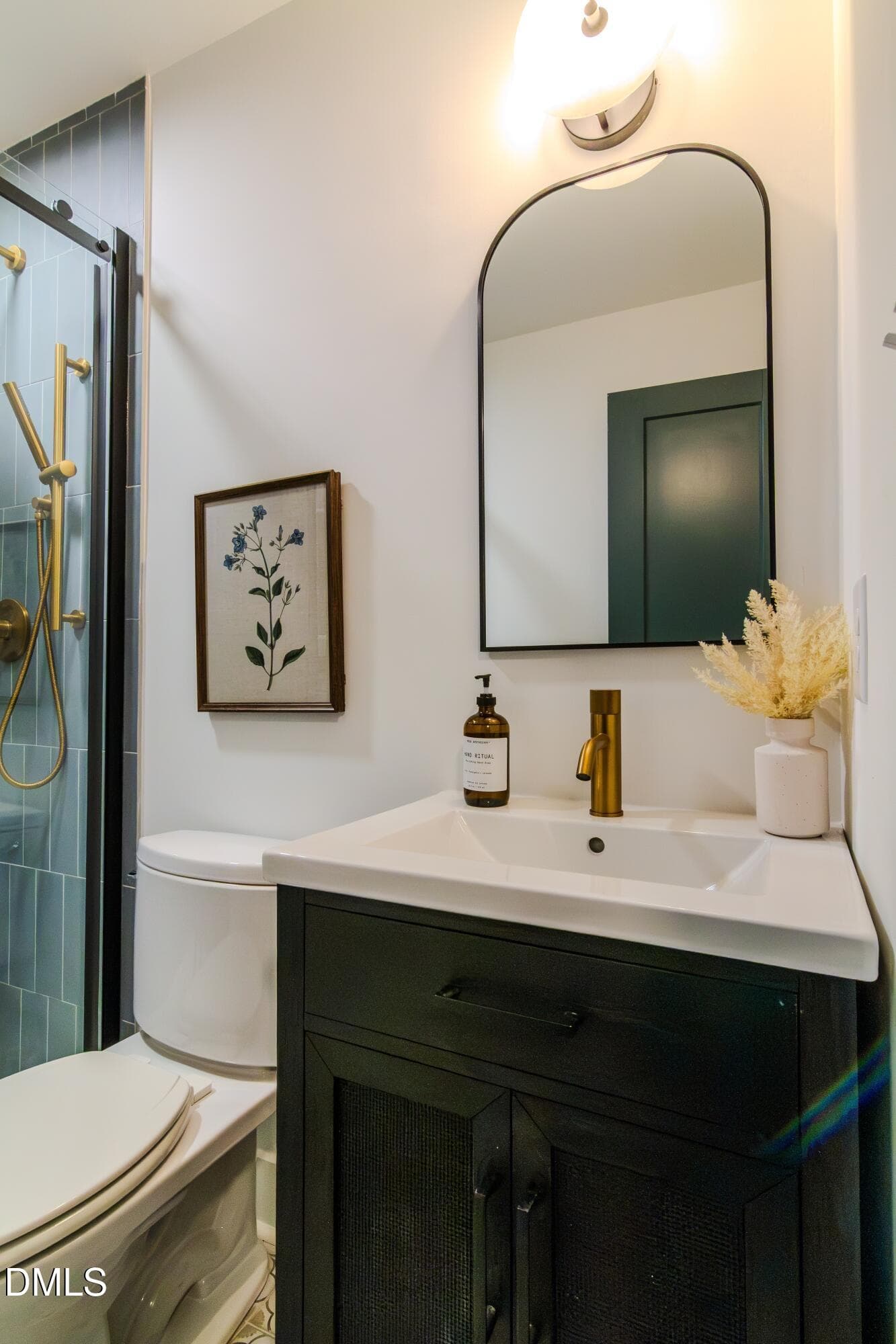 Hallway Bathroom Full - 2900 Sylvania Drive, Raleigh, NC 27607