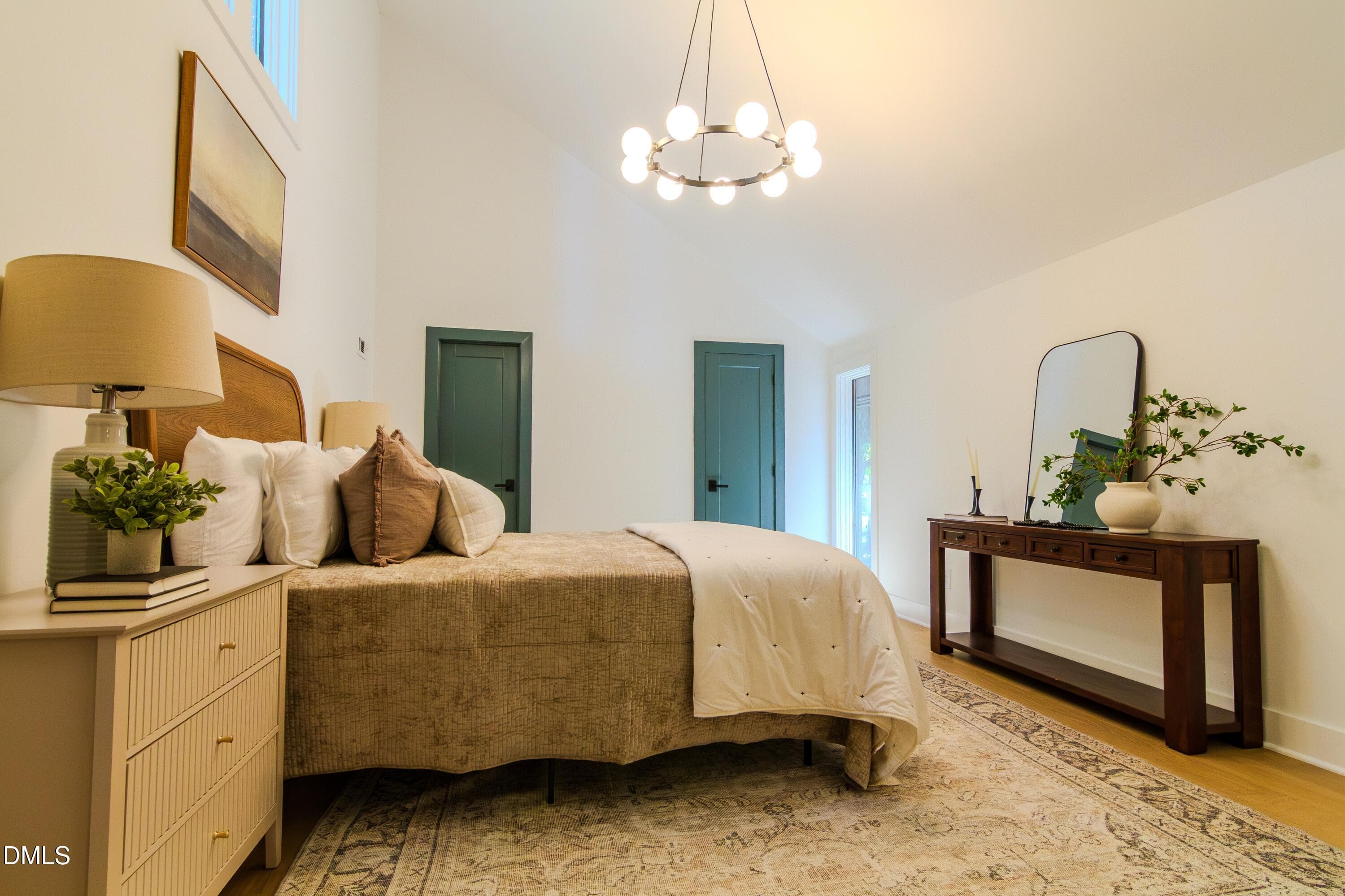 Primary Suite - 2900 Sylvania Drive, Raleigh, NC 27607