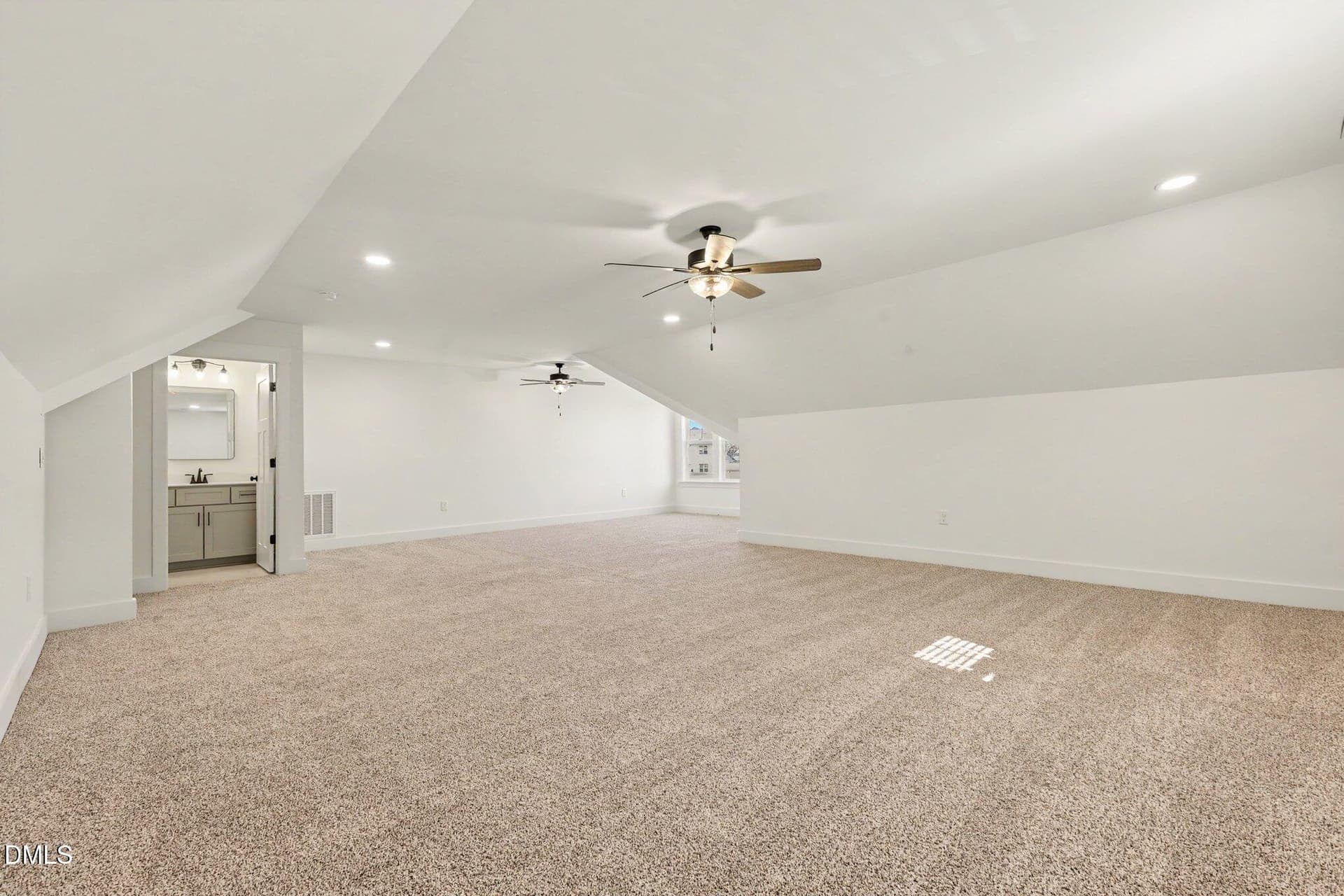 028_file_5984 - 76 Beanie Court (30), Selma, NC 27576