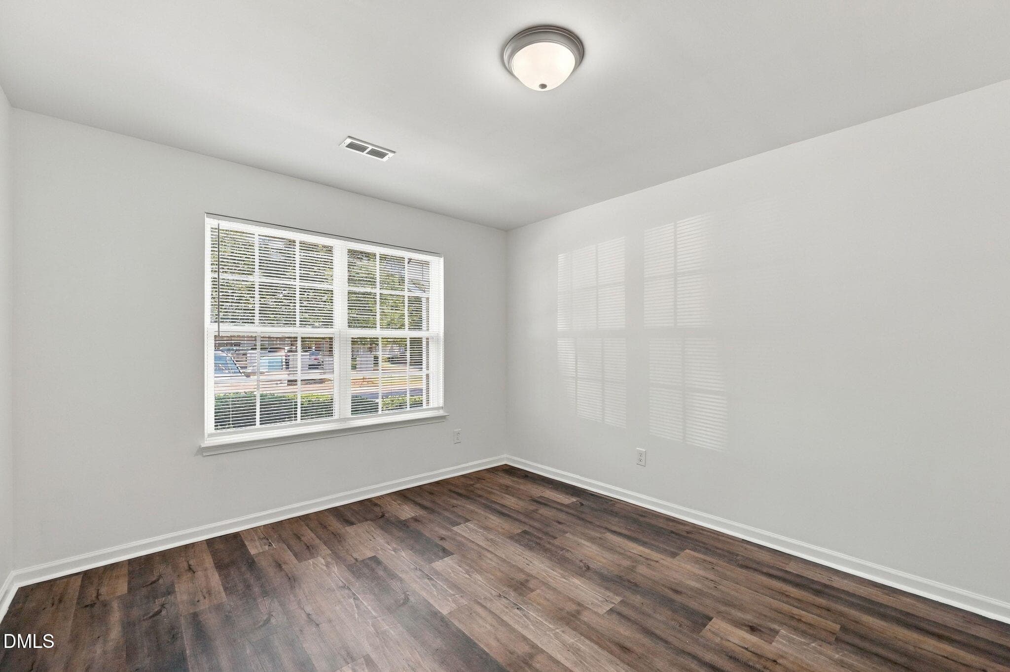20-web-or-mls-IMG_5679_edit - 8009 River Water Court, Raleigh, NC 27616