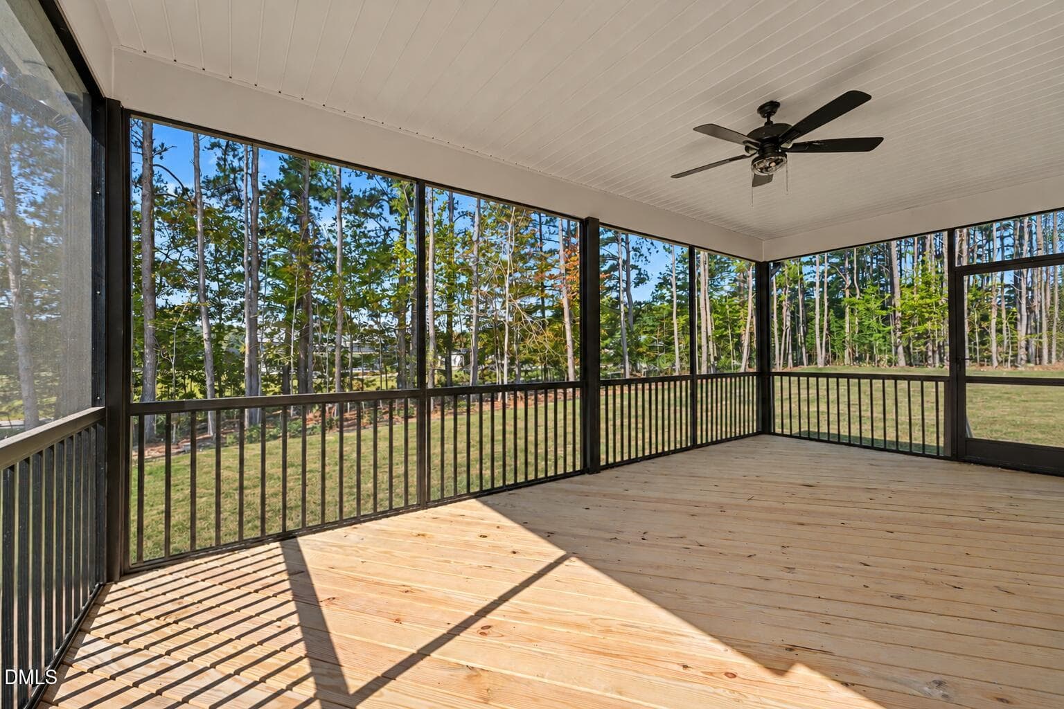 Screen Porch - 88 Beanie Court (31), Selma, NC 27576