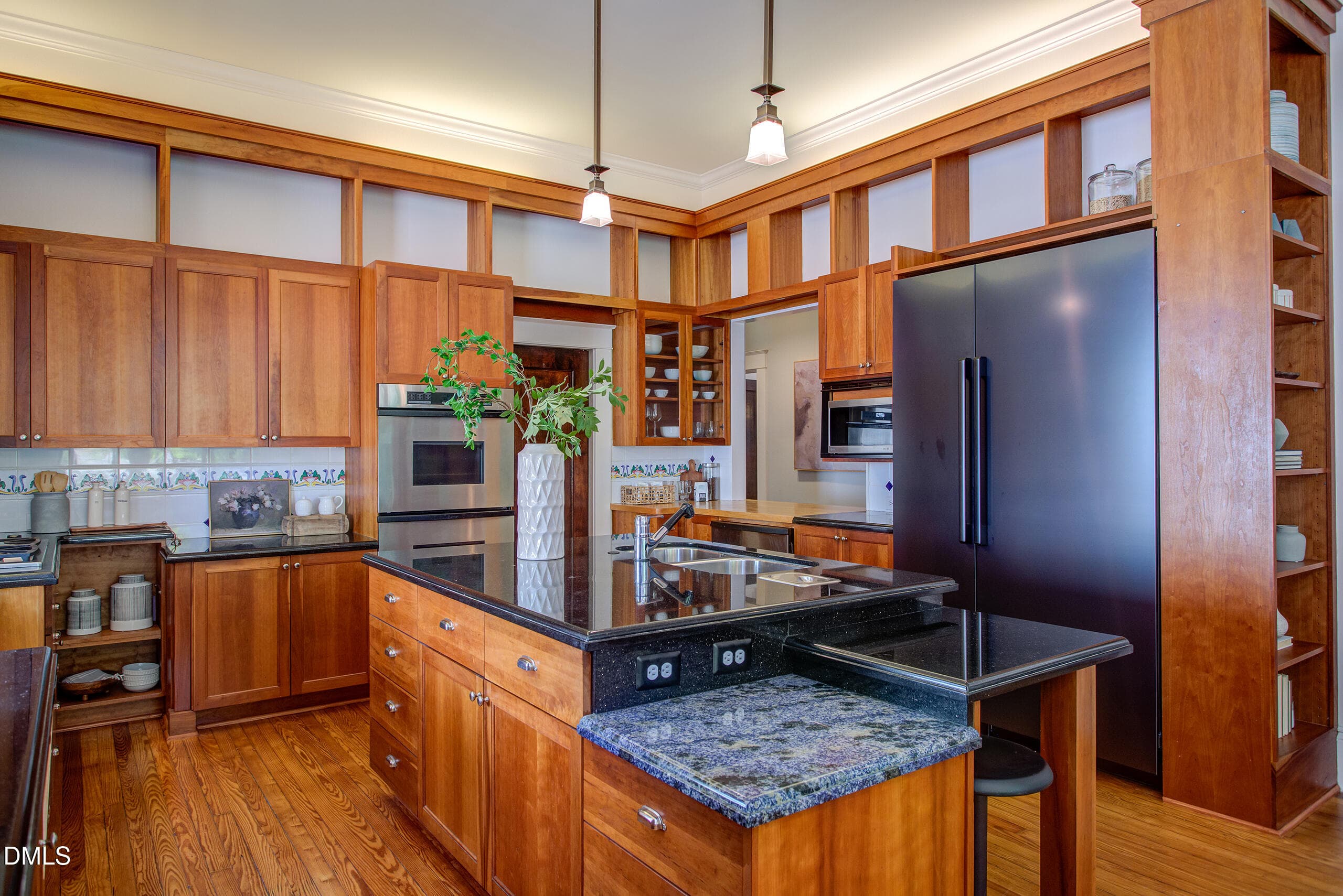 8L4A0153_4_5_web - 127 Forest Road, Raleigh, NC 27605