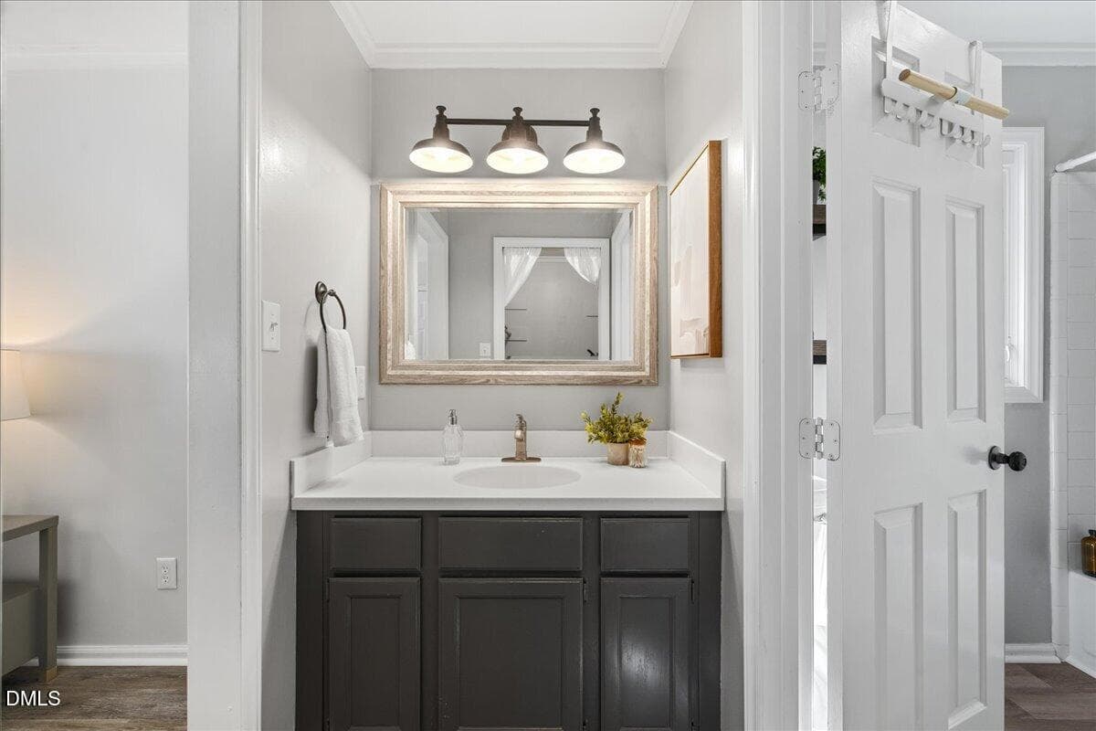41-1112 Oakside Ct - 1112 Oakside Court, Raleigh, NC 27609