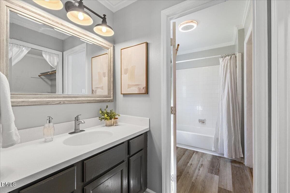 42-1112 Oakside Ct - 1112 Oakside Court, Raleigh, NC 27609
