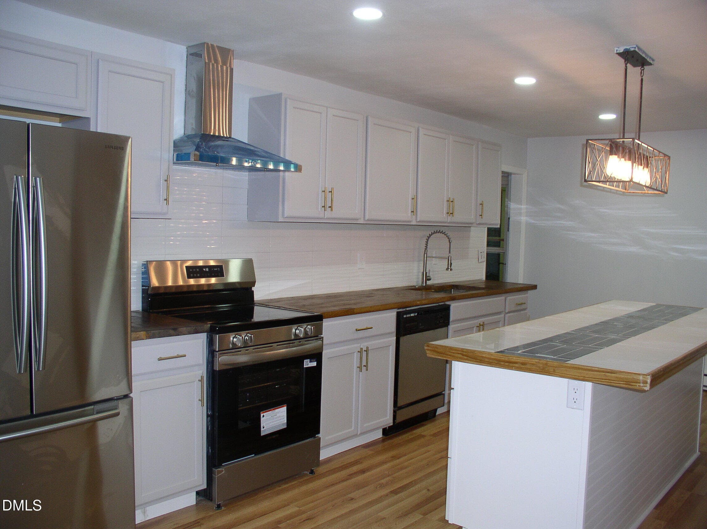 P1010138 (2) - 1818 Brookrun Road, Henderson, NC 27536