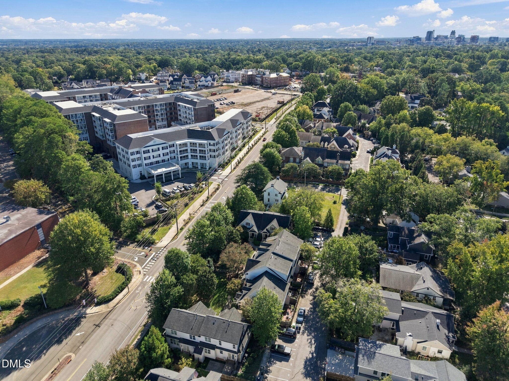 11-web-or-mls-DJI_20261019112904_0733_D - 2741 Oberlin Road 101, Raleigh, NC 27608