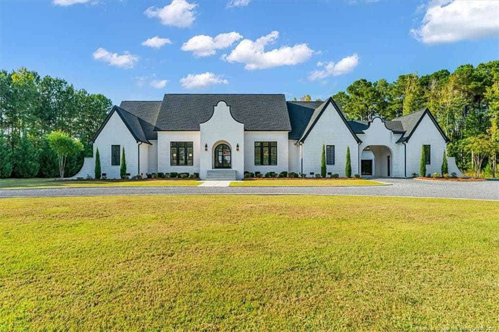 90 Dublin Drive, Lumberton, NC 28358