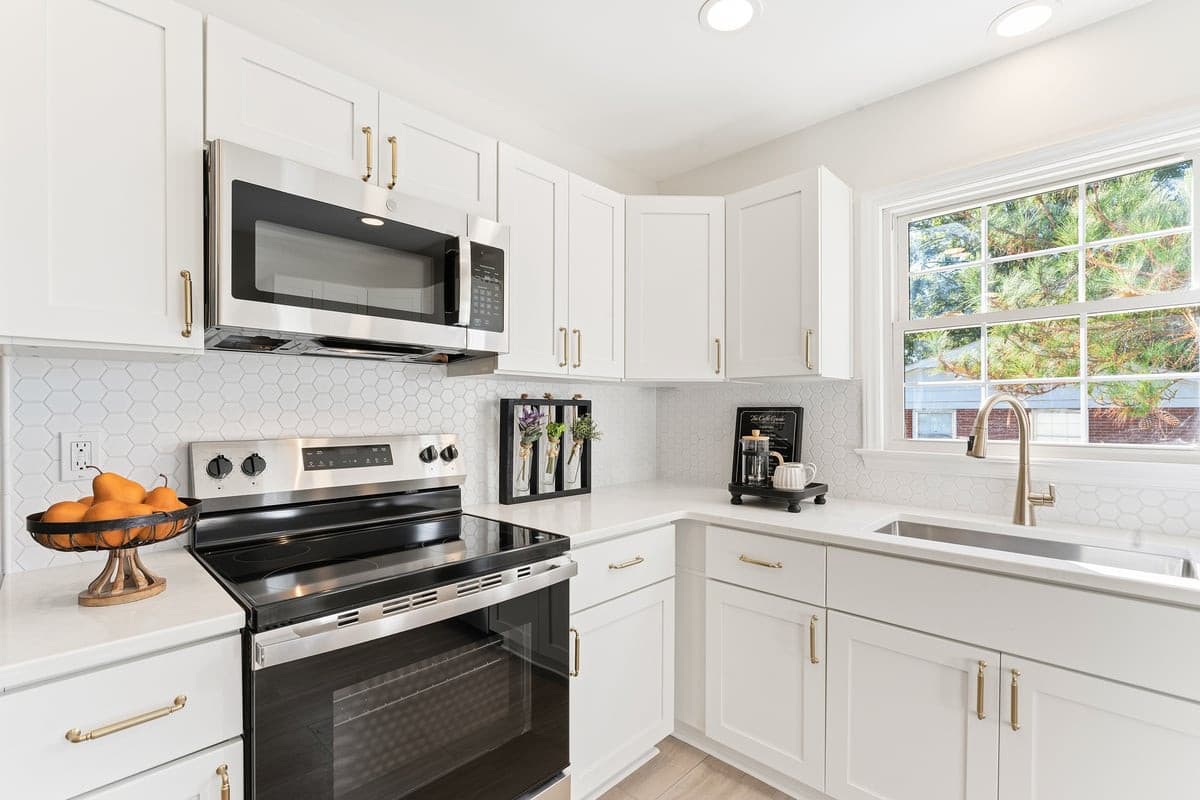Photo 4 - 449 E Smithfield Street, Angier, NC 27501
