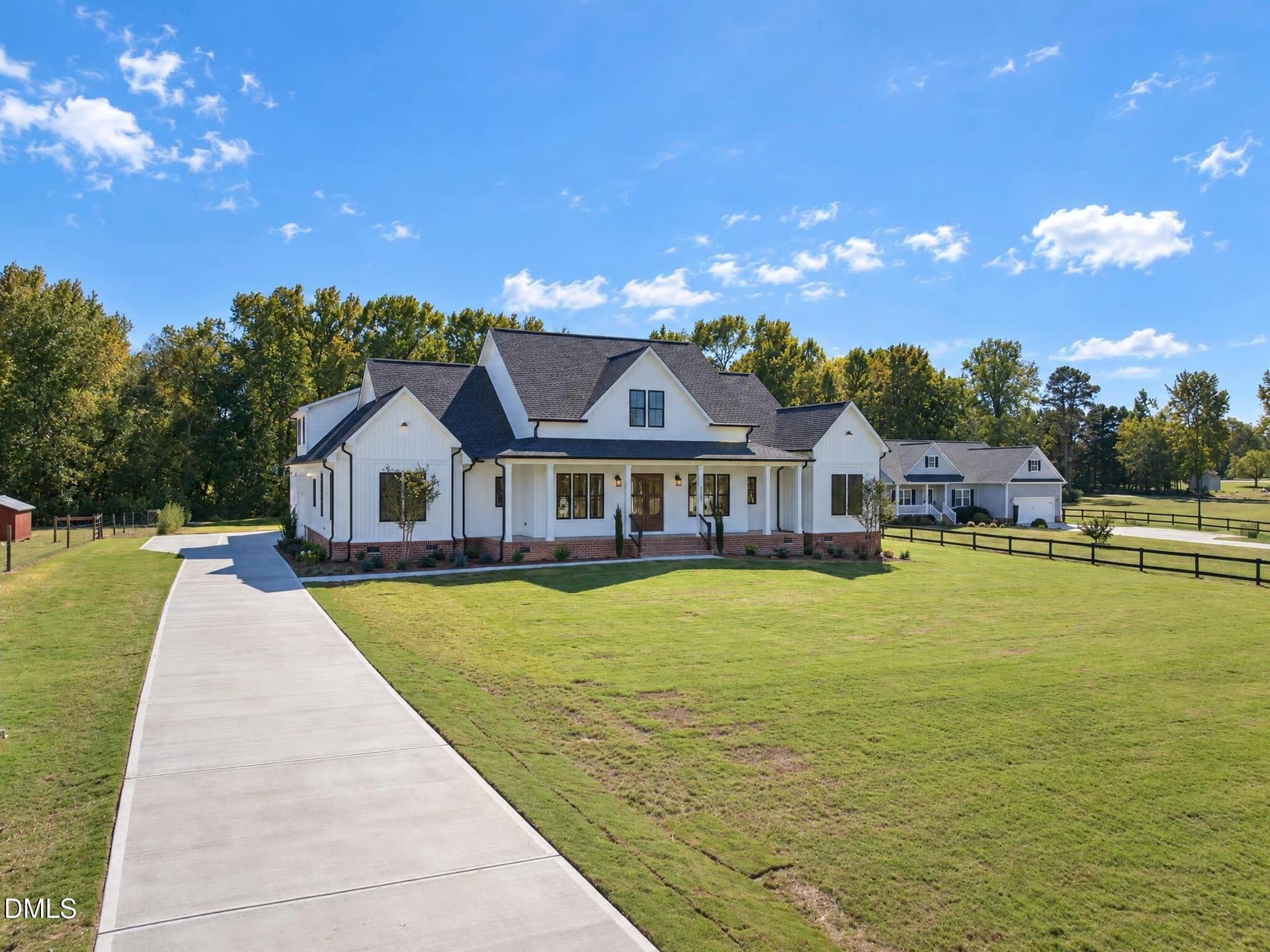 Front Exterior and Driveway - 9389 Nc-210, Four Oaks, NC 27524