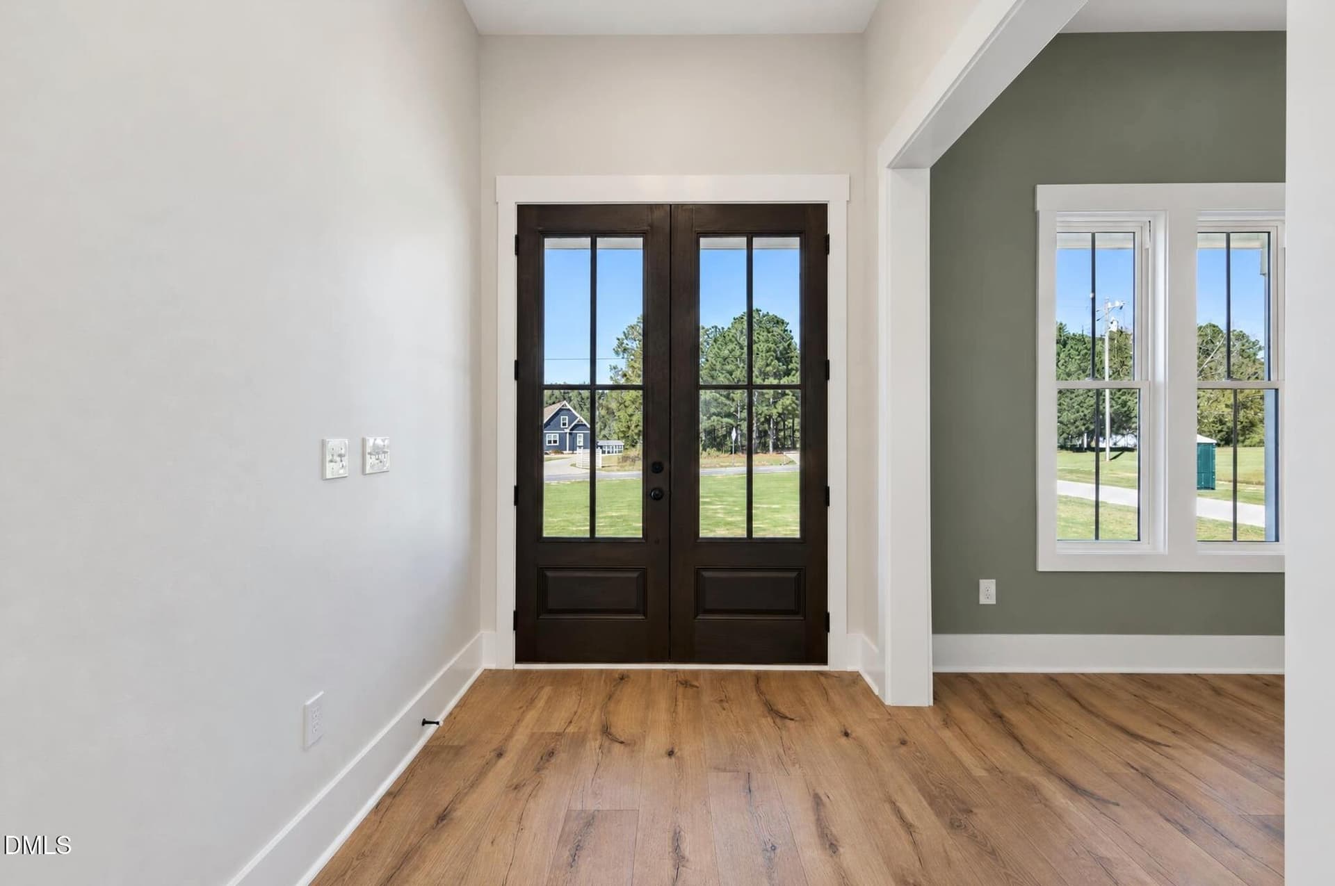 Foyer - 9389 Nc-210, Four Oaks, NC 27524