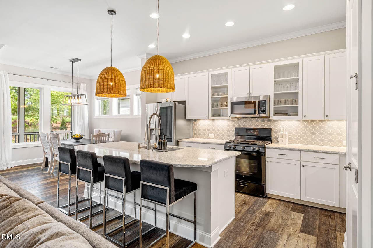 Light & Bright! - 93 Abercorn Circle, Chapel Hill, NC 27516