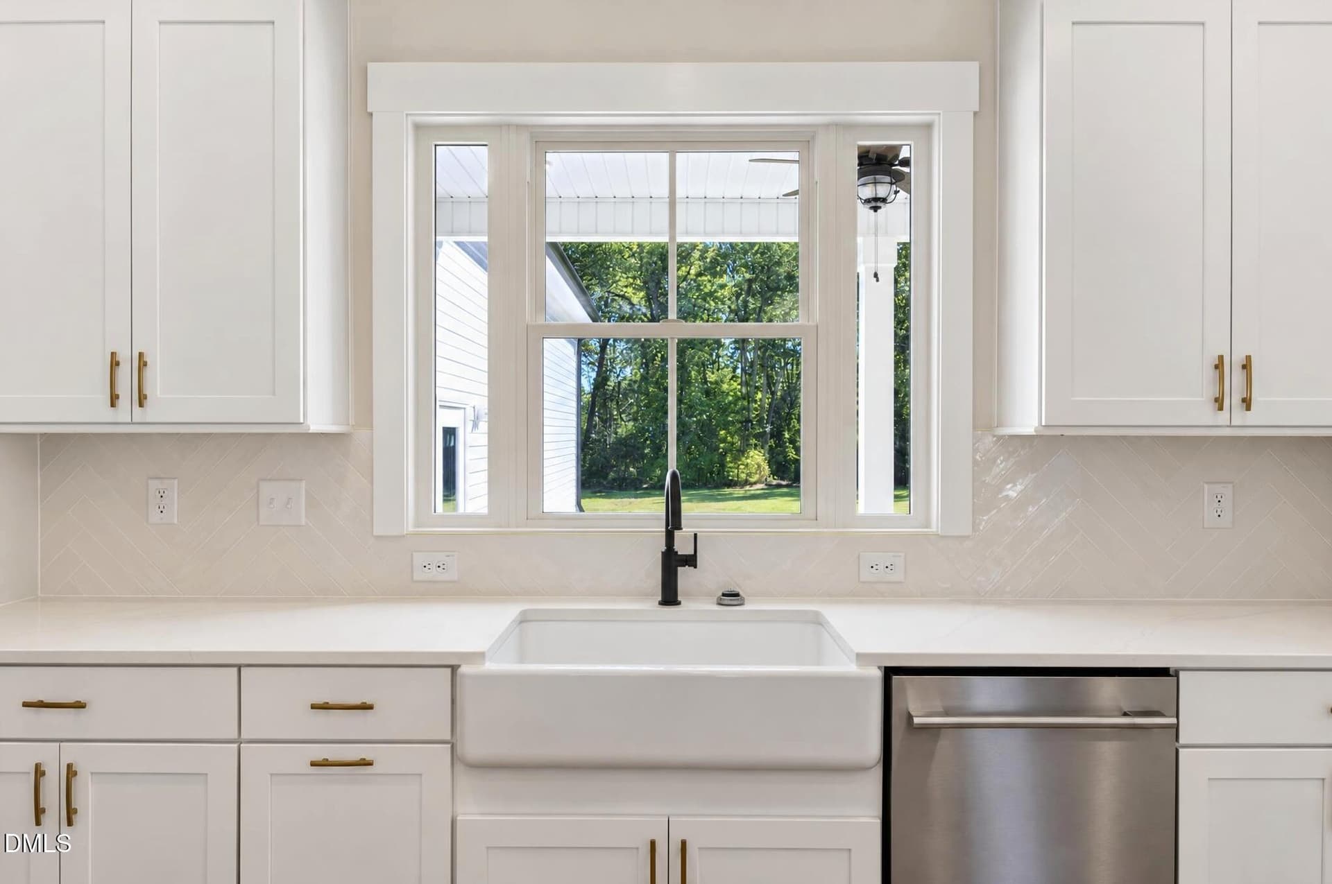 Kitchen Views to Back Yard - 9389 Nc-210, Four Oaks, NC 27524