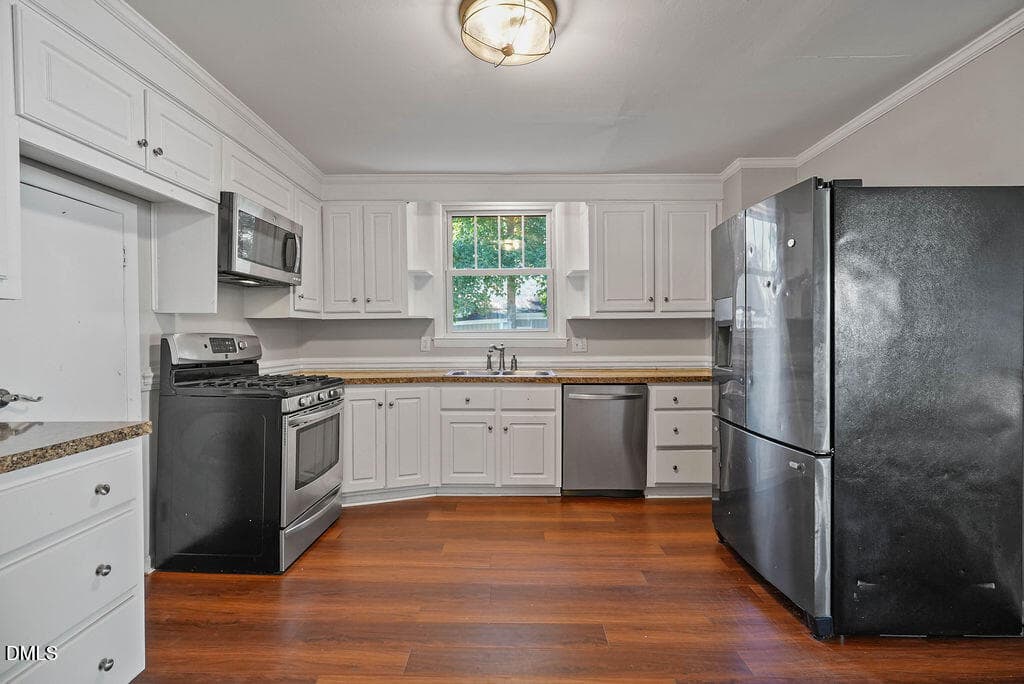done710wdivinest-16 - 710 W Divine Street, Dunn, NC 28334