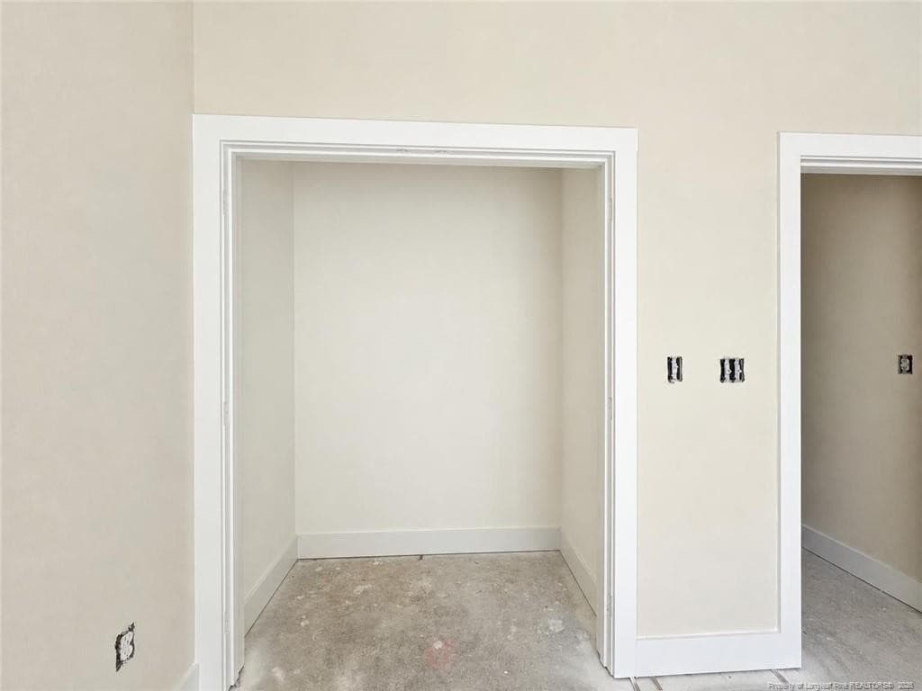 Full Bath - 691 Hector McNeill Road, Raeford, NC 28376