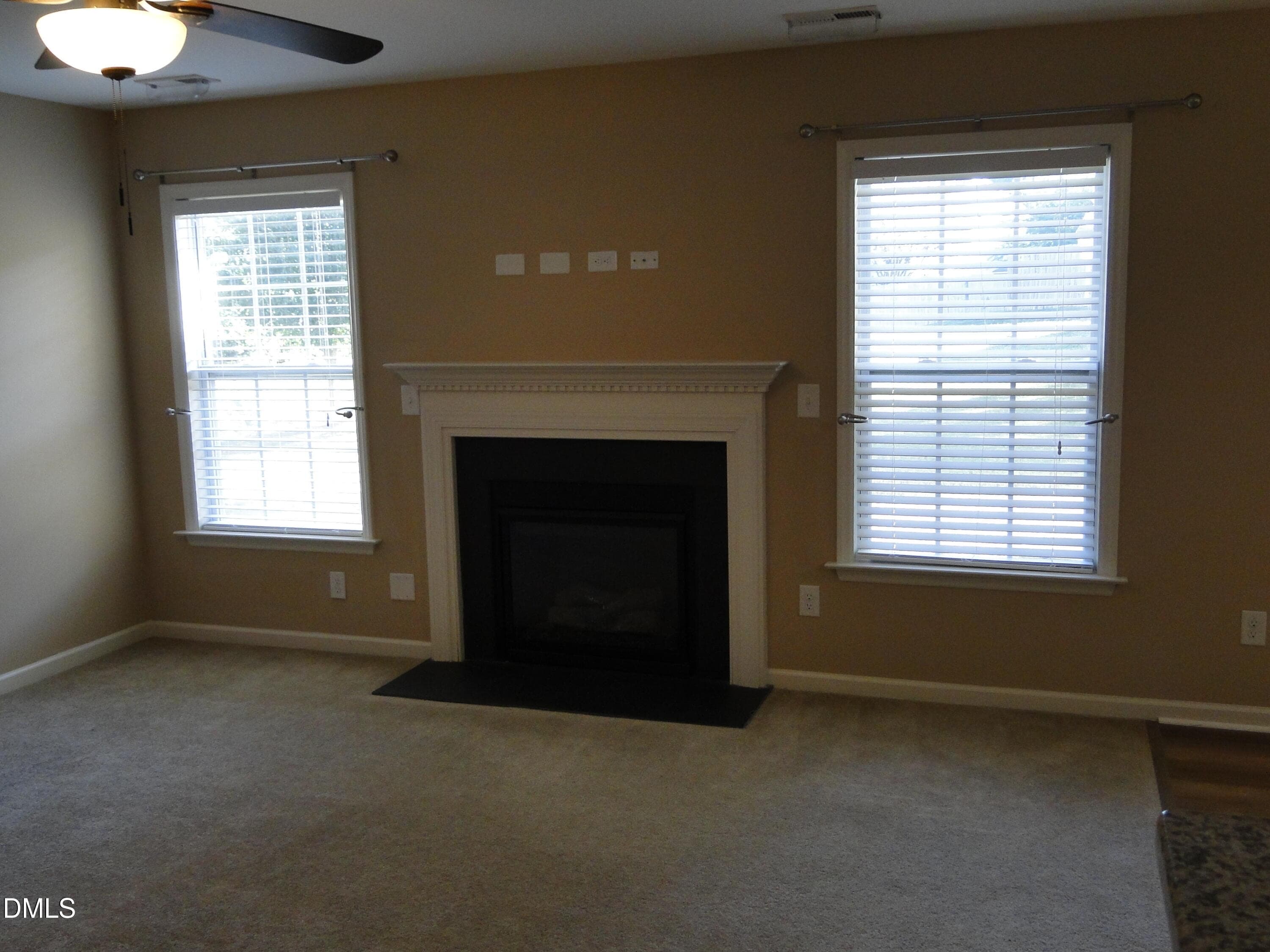 Living Room - 5817 Abbington Way, Raleigh, NC 27610