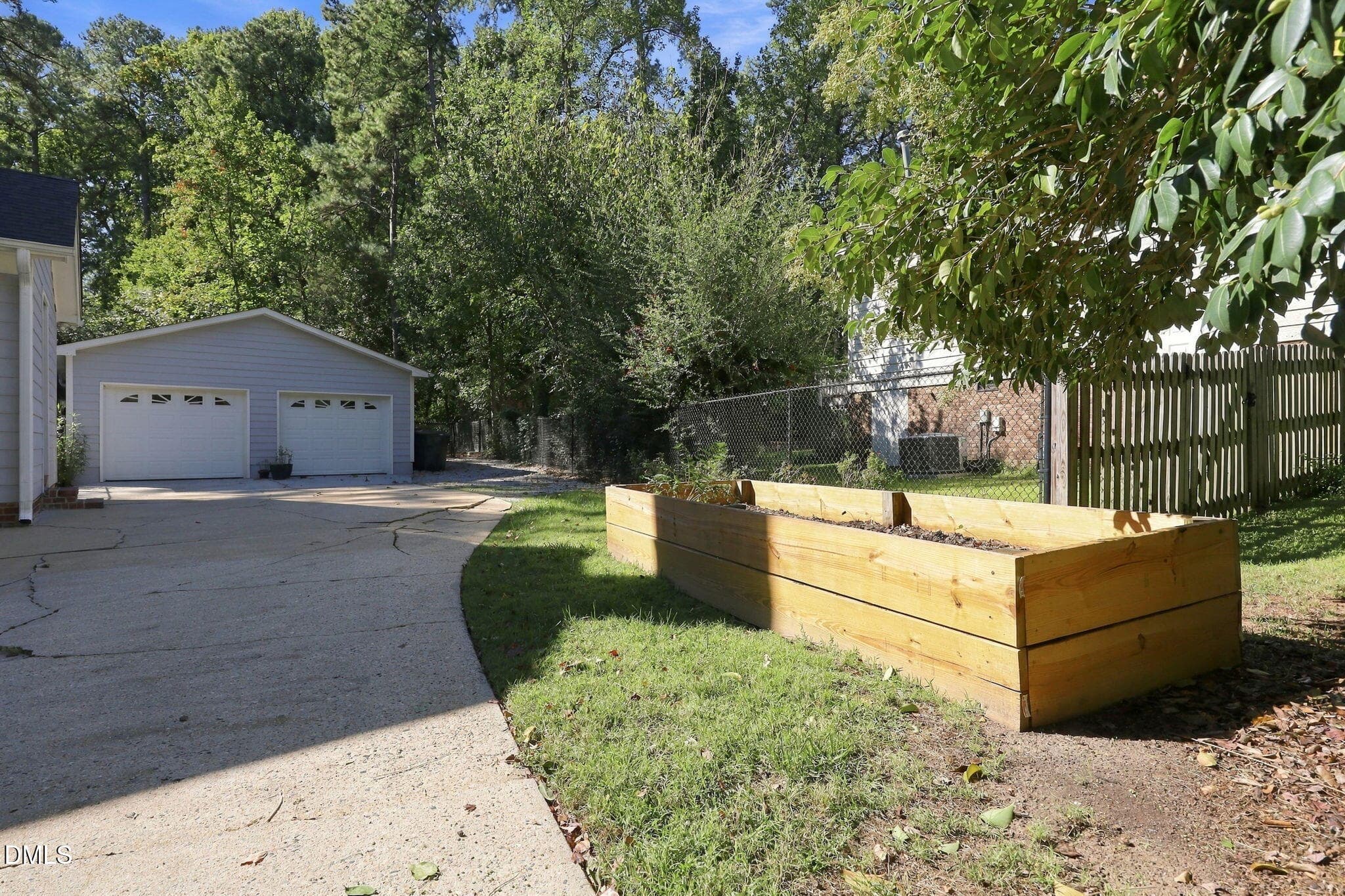 47-web-or-mls-IMG_0447 - 416 Myrtlewood Court, Raleigh, NC 27609