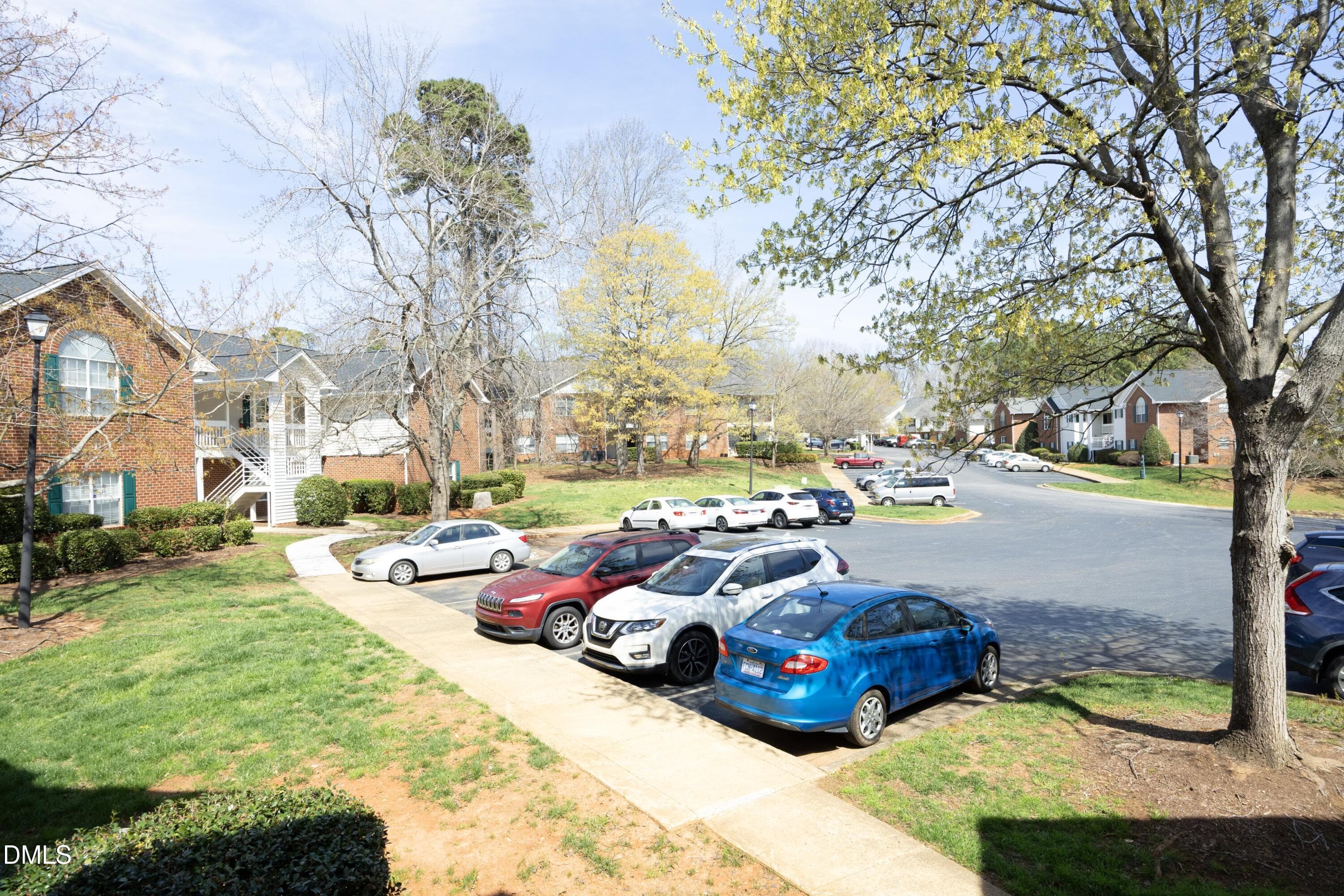29ParkingArea - 521 Renshaw Court, Cary, NC 27518