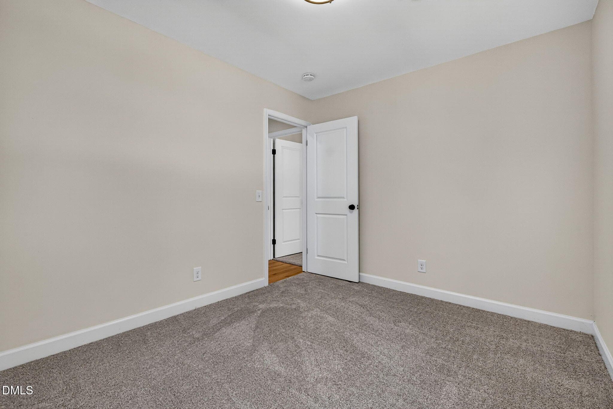 31-web-or-mls-5808 Caledonia St -31 (2) - 5808 Caledonia Street, Raleigh, NC 27609