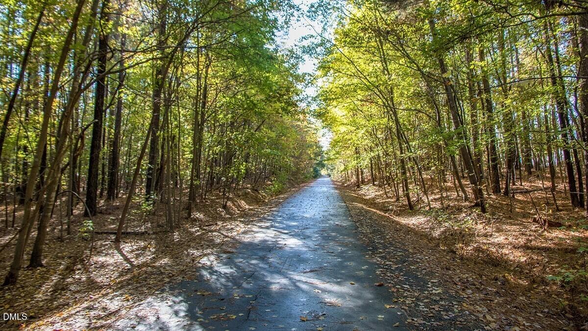 ATT Trail pics - 800 Fargo Street E3, Durham, NC 27707
