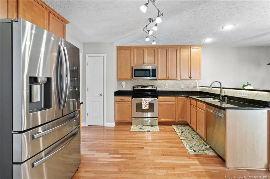Photo 8 - 417 Thorncliff Drive, Raeford, NC 28376