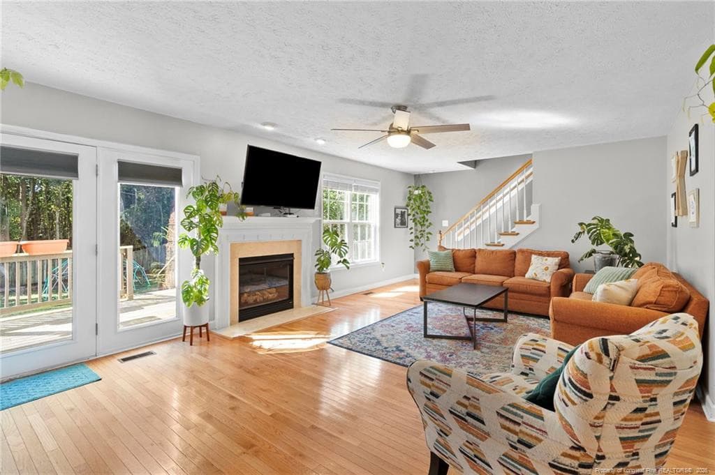 Tons of natural light - 417 Thorncliff Drive, Raeford, NC 28376