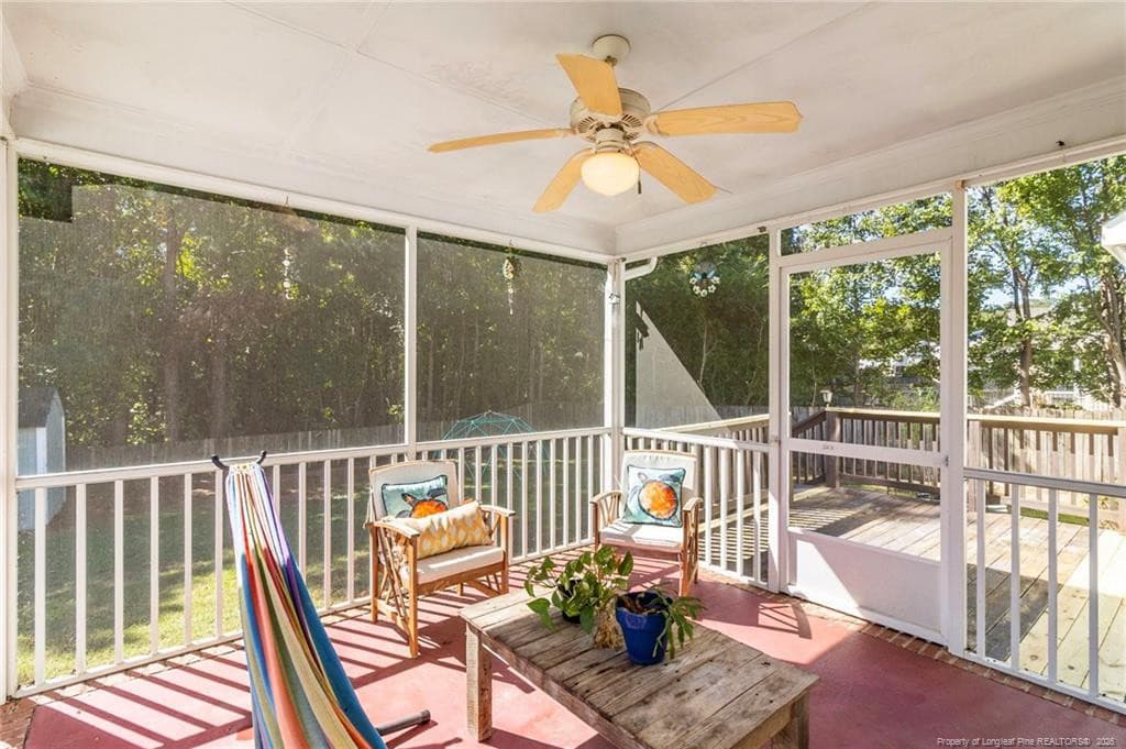Screened Porch - 417 Thorncliff Drive, Raeford, NC 28376
