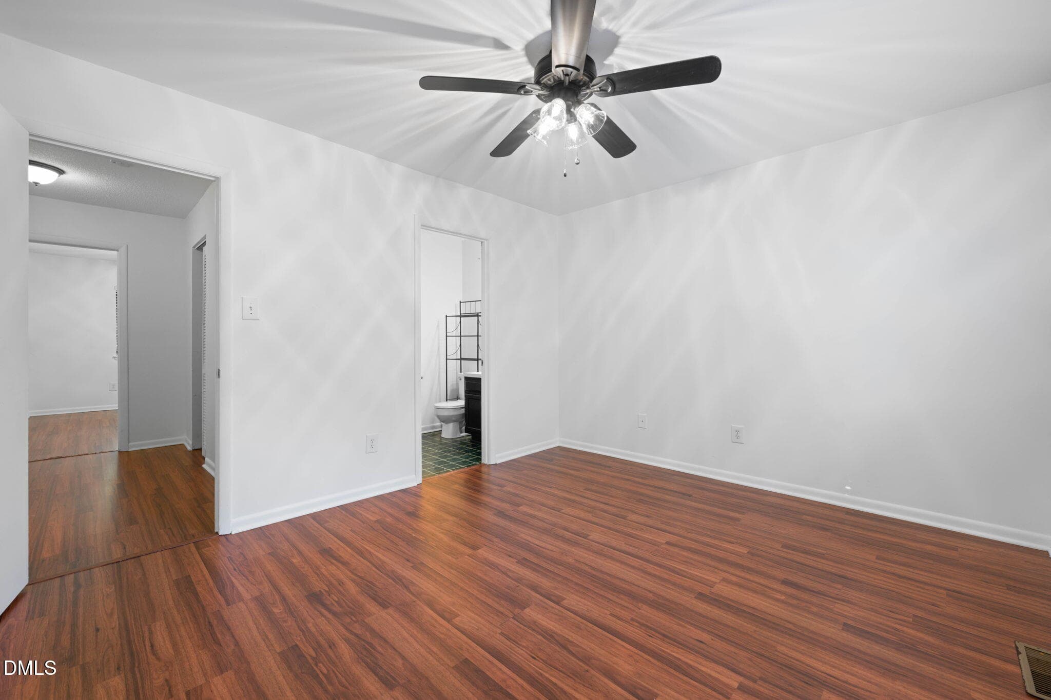 22-web-or-mls-untitled-15 - 7119 Sandy Creek Drive, Raleigh, NC 27615