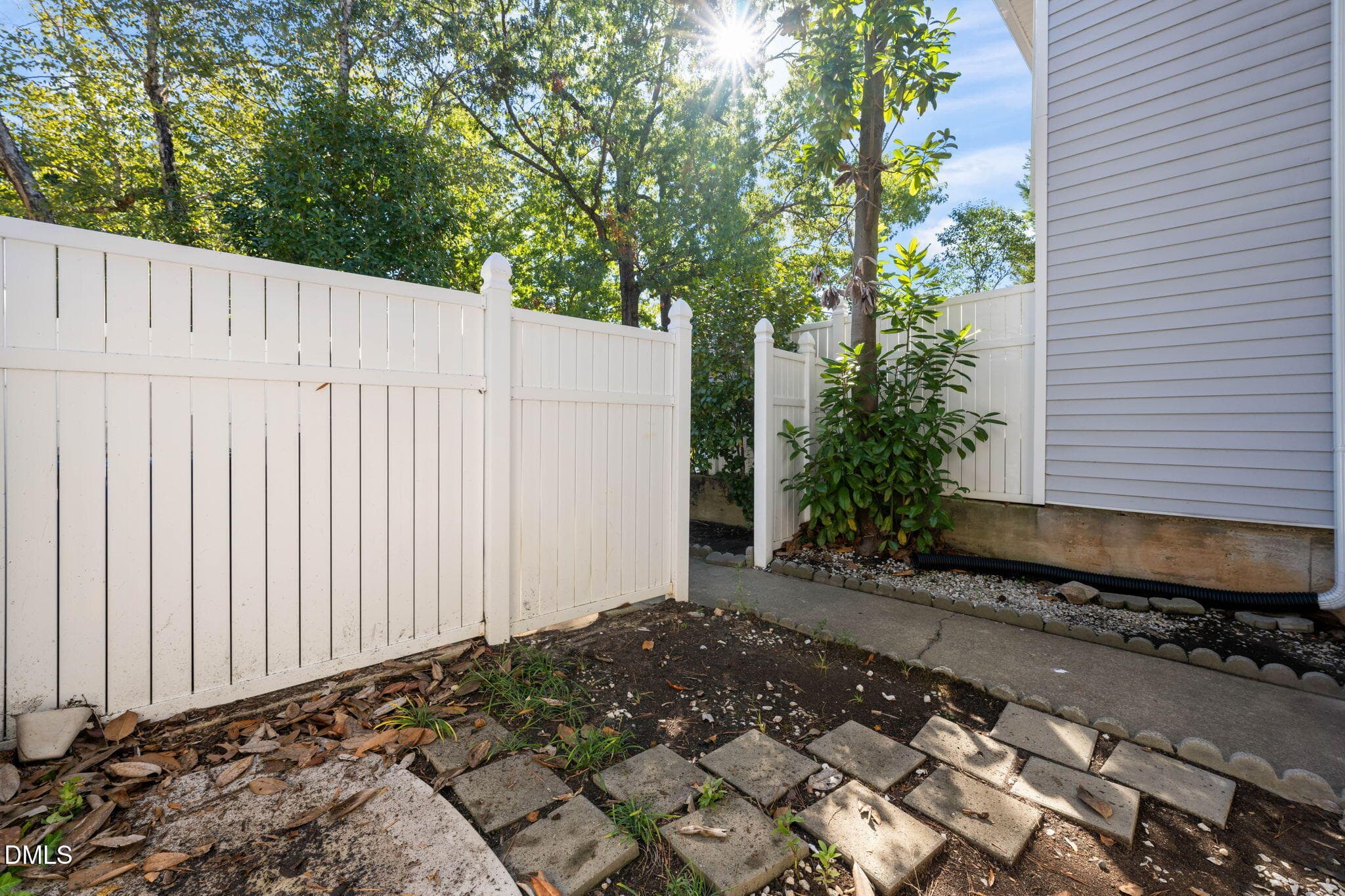 27-web-or-mls-untitled-5 - 7119 Sandy Creek Drive, Raleigh, NC 27615