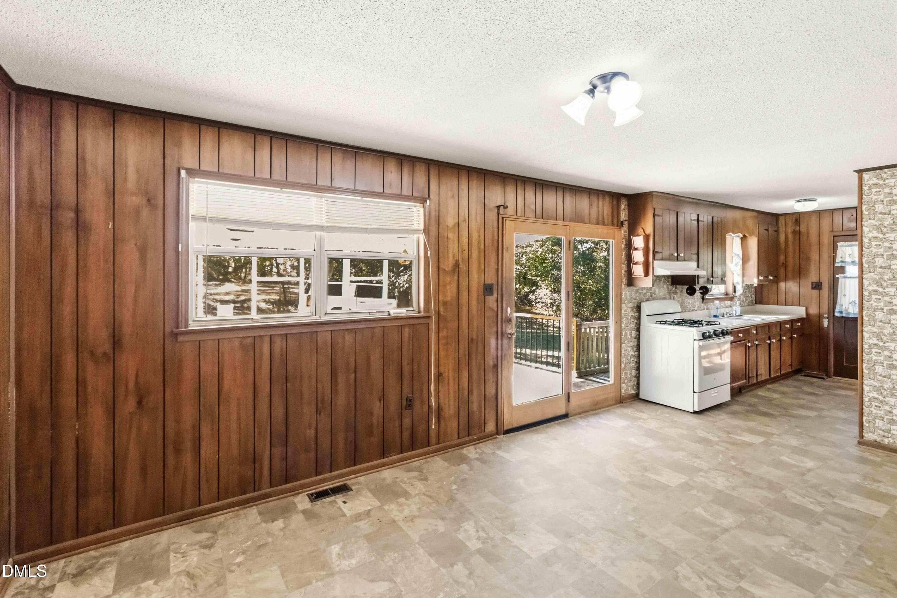 012 - 2020 Ackerman Road, Garner, NC 27529