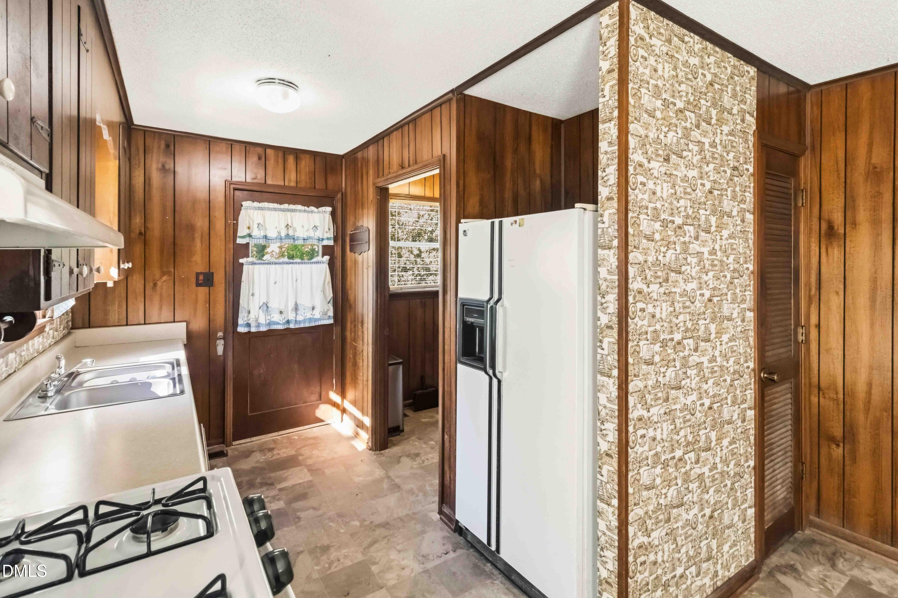 015 - 2020 Ackerman Road, Garner, NC 27529