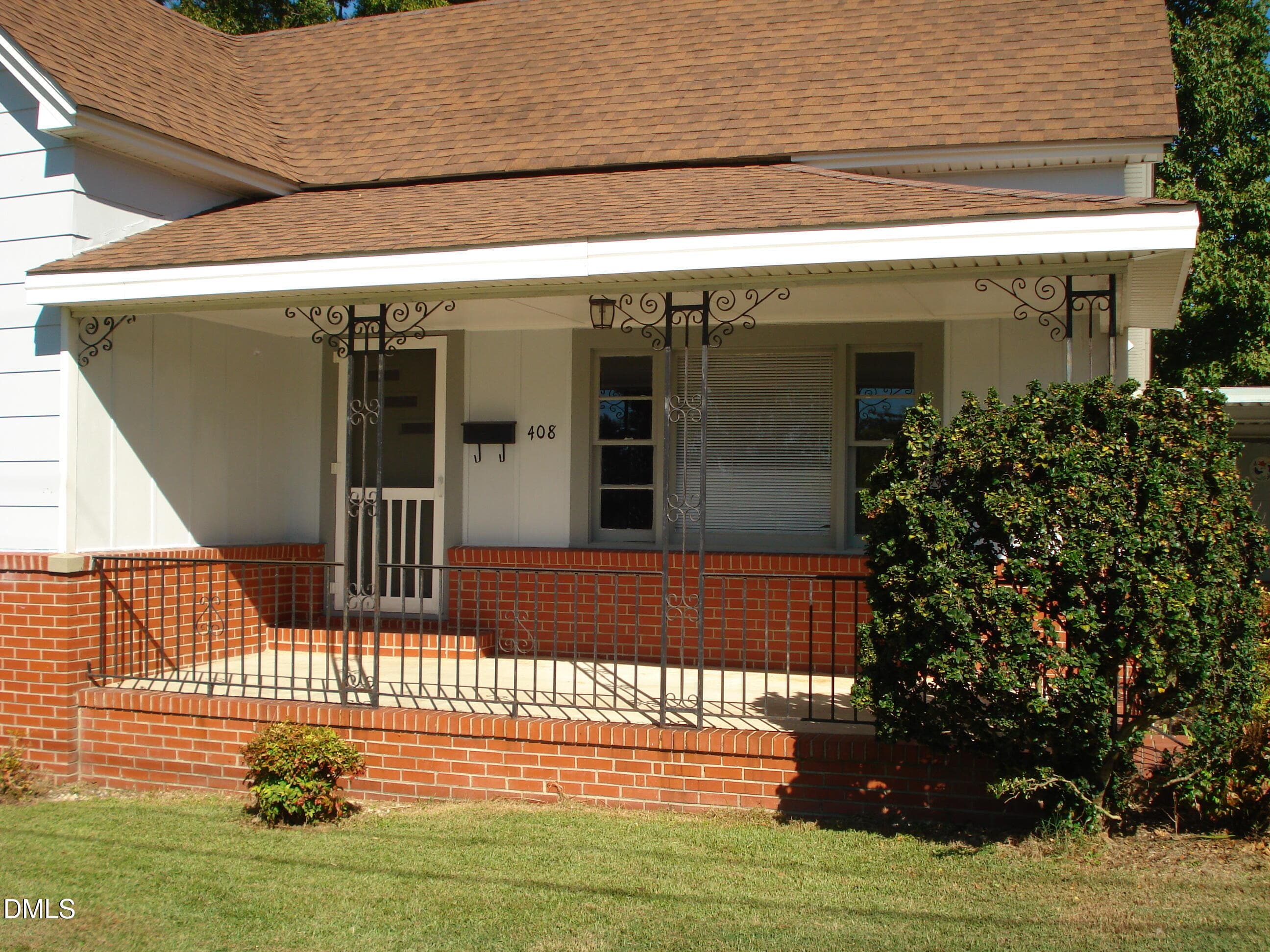 DSC00293 - 408 W H Street, Erwin, NC 28339