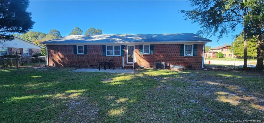 Photo 5 - 701 FREDA Court, Spring Lake, NC 28390