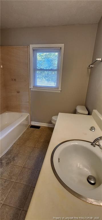 Photo 12 - 701 FREDA Court, Spring Lake, NC 28390