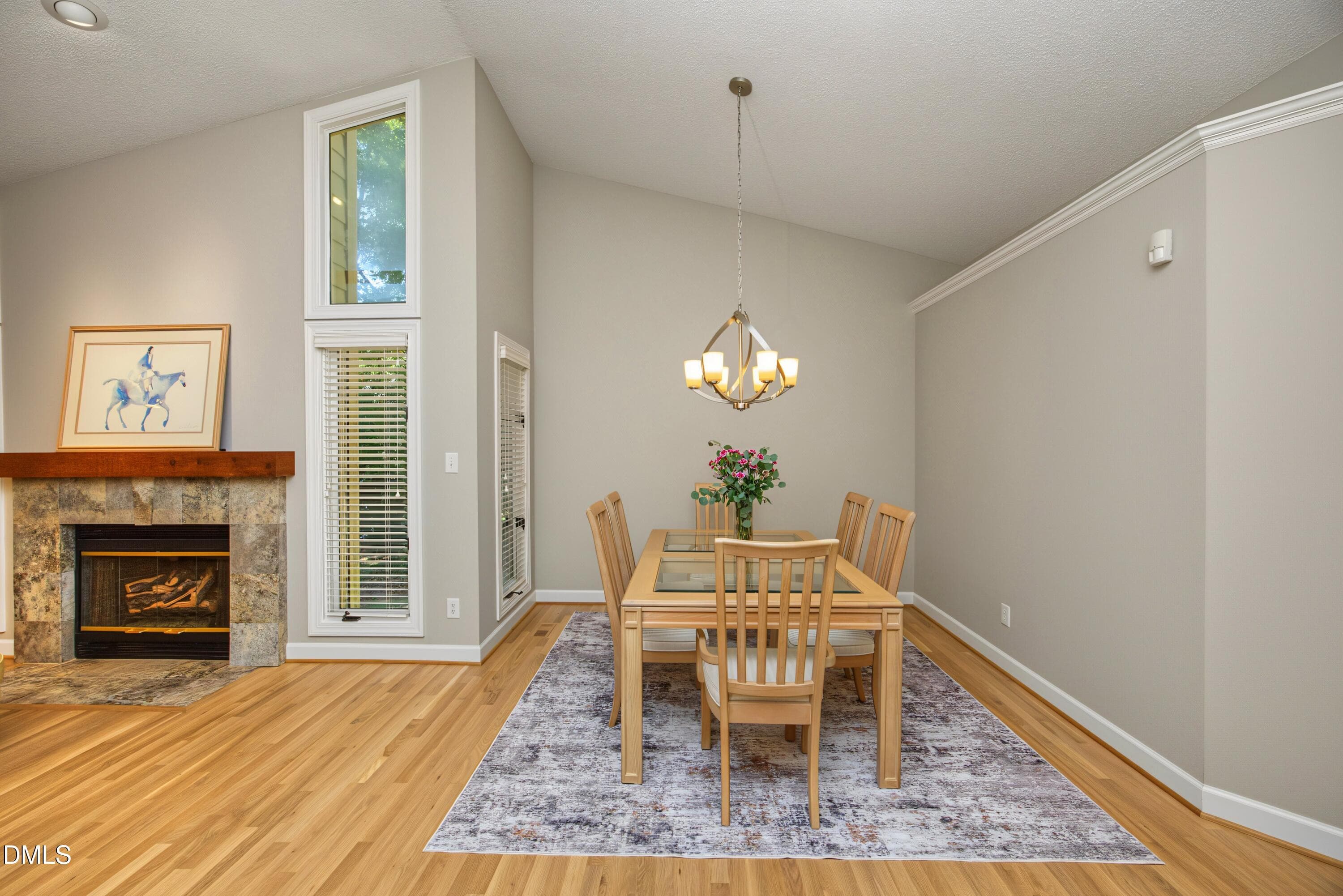 10Dining - 8000 Grey Oak Drive, Raleigh, NC 27615