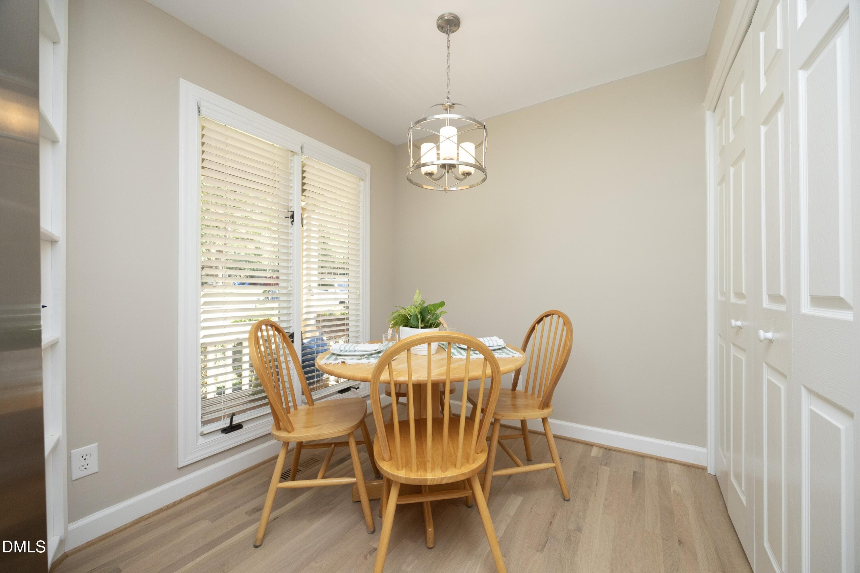 19BreakfastArea - 8000 Grey Oak Drive, Raleigh, NC 27615