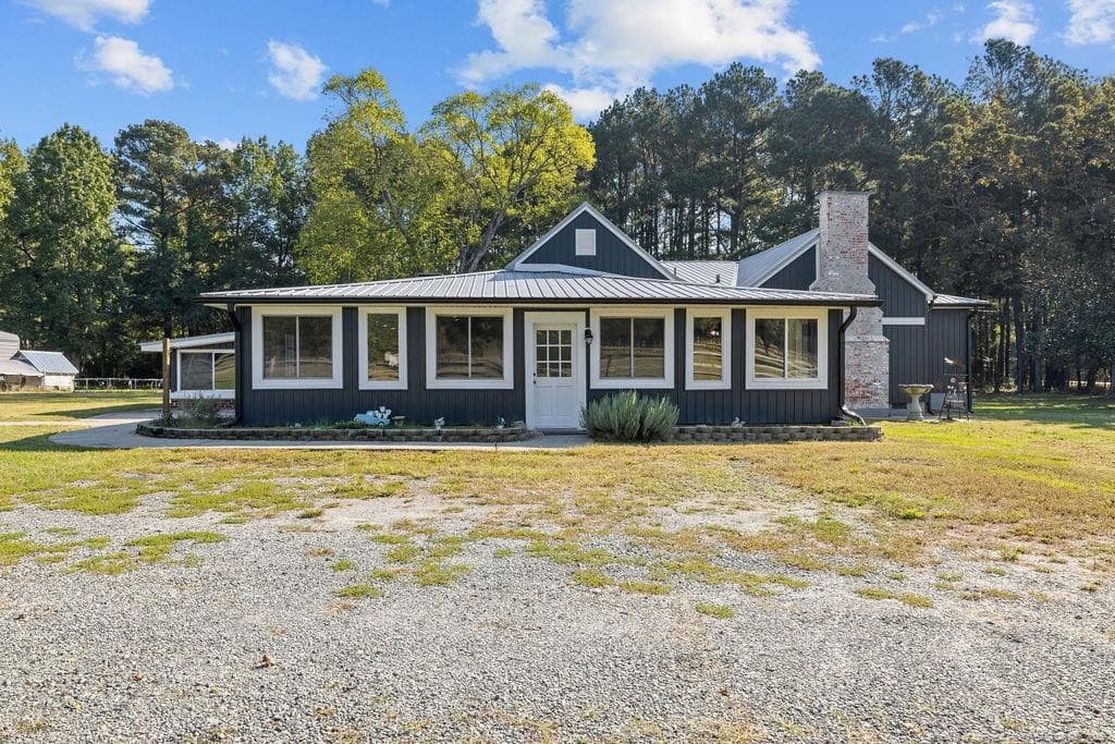 731 Slocomb Road, Fayetteville, NC 28311