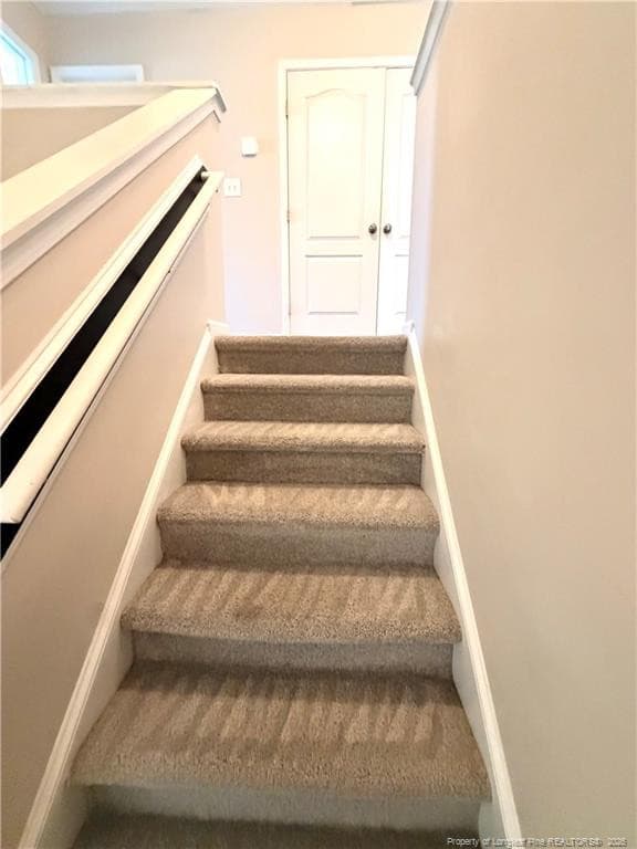 Photo 11 - 210 Roanoke Drive, Raeford, NC 28376
